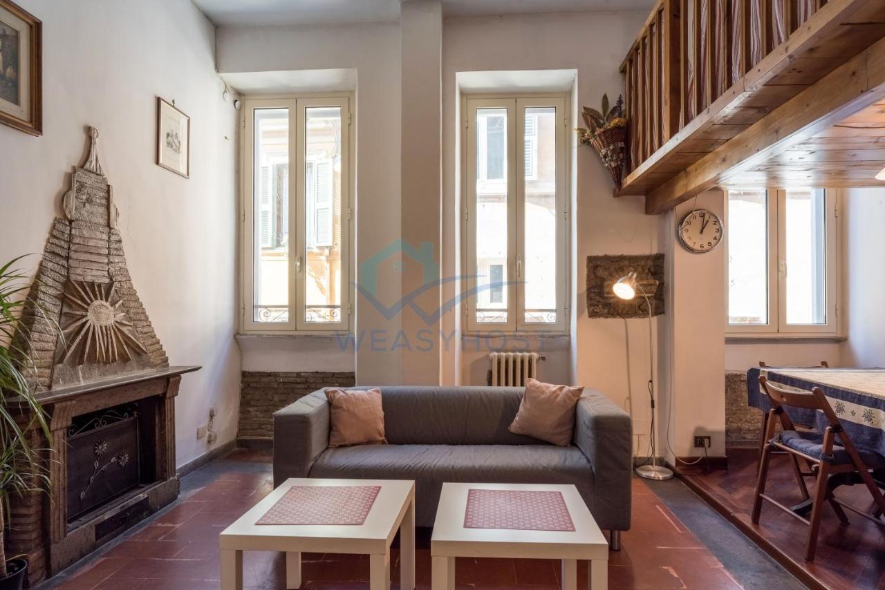 Apartment Warm Nest In The Old Building Of Piazza Navona Rome