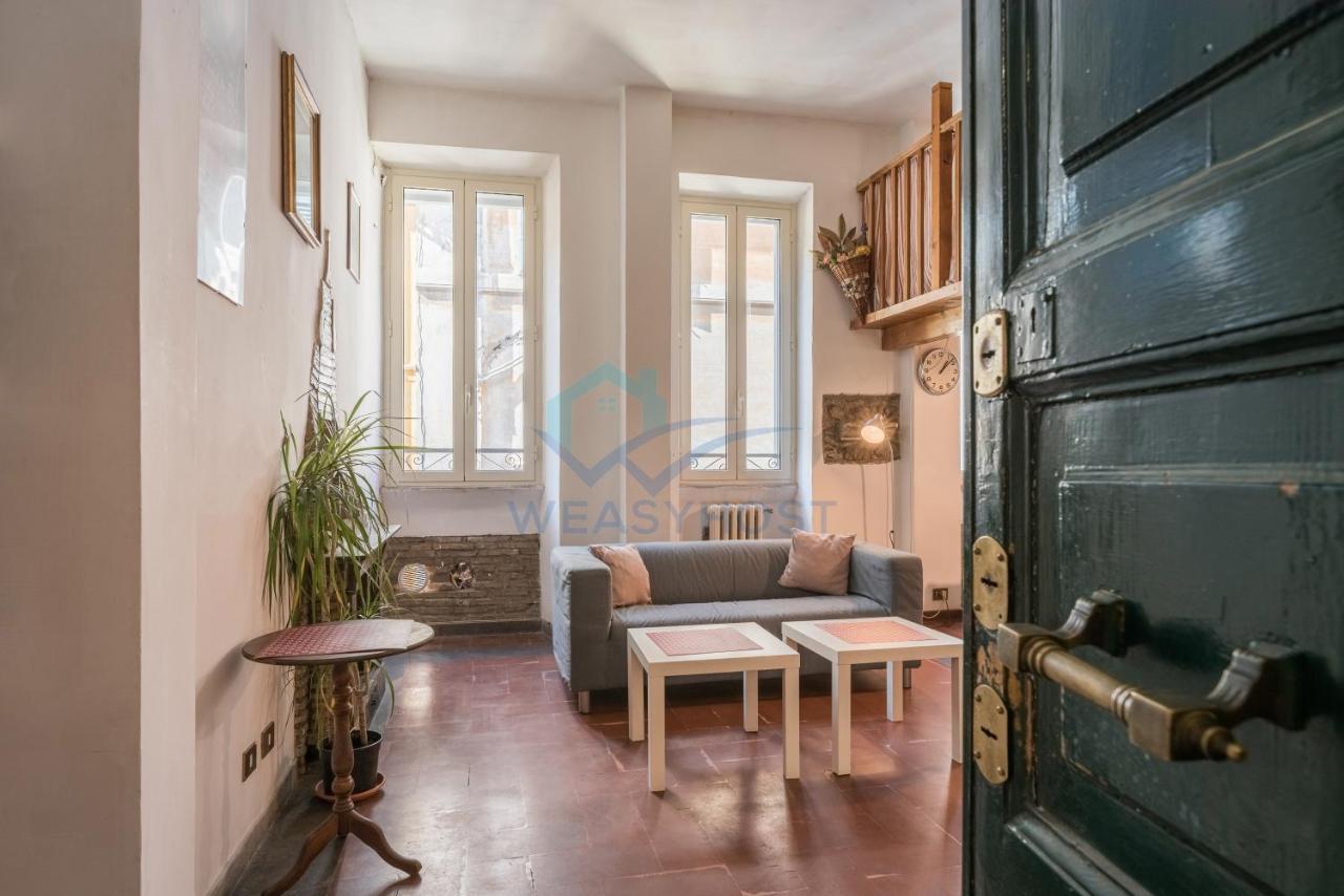 Warm Nest In The Old Building Of Piazza Navona * Rome