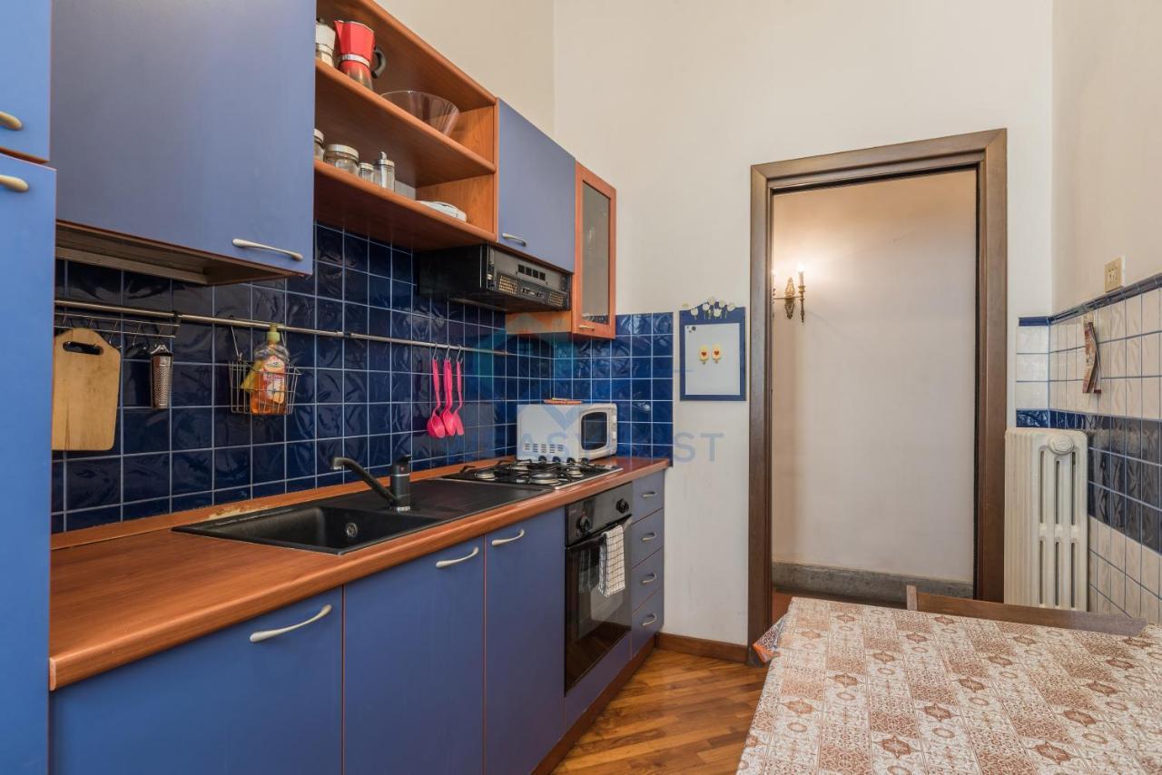 Warm Nest In The Old Building Of Piazza Navona Apartment Rome