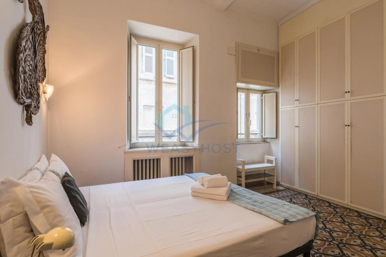 Appartement Warm Nest In The Old Building Of Piazza Navona