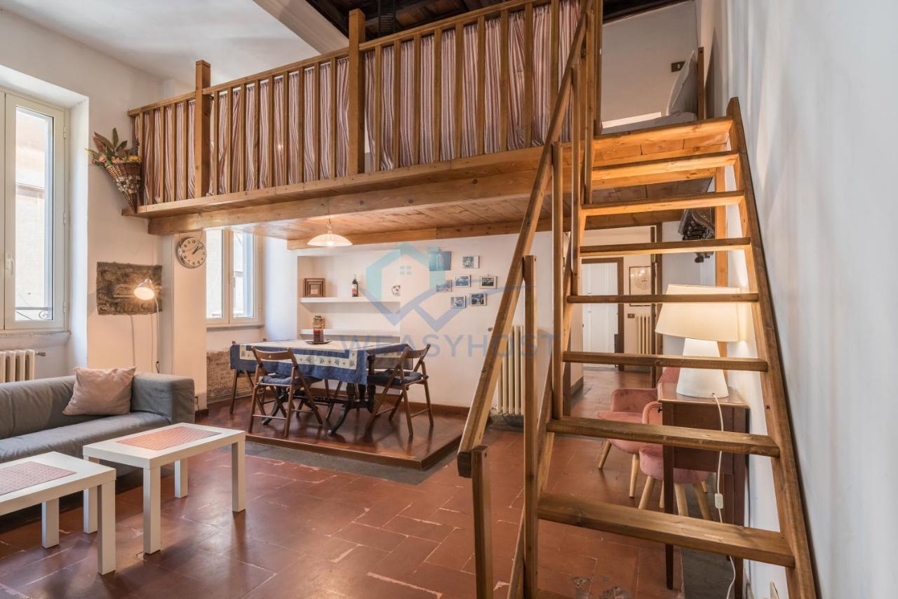 Appartement Warm Nest In The Old Building Of Piazza Navona